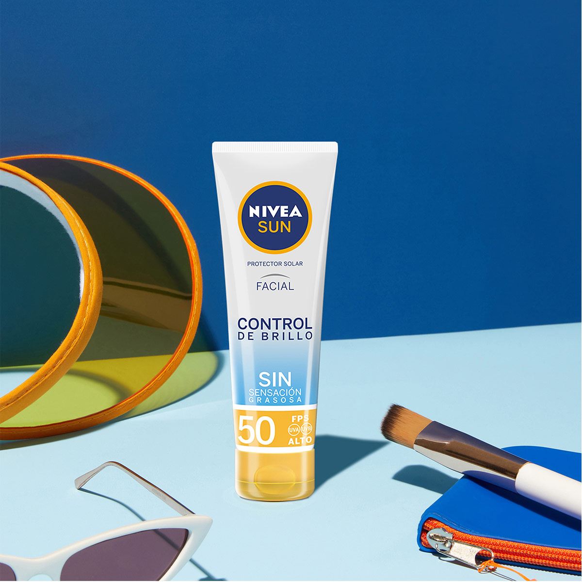 Protector Solar Nivea Face Fps50 Control De Brillo image number null