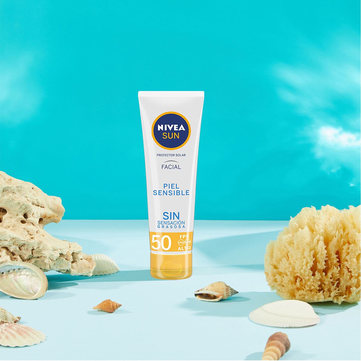 Nivea Protector Solar Facial Para Piel Sensible Fps 50 + No Grasoso 50 Ml image number null