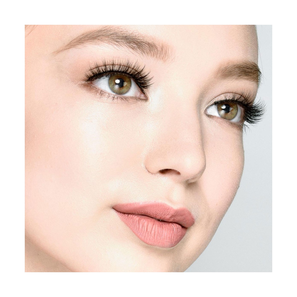 Arantza Cosmetics Pesta&ntilde;as Postizas Adette Glam For Days 24 Pzas image number null